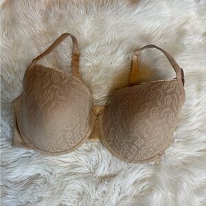 Cacique Lace t-shirt Bra Nude / tan color Size 44DDD New with tag